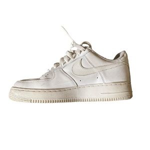 All white Air Forces shoes sneaker size: 7.5 women
